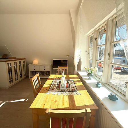 Reetstuebchen Apartment นีบลูม ภายนอก รูปภาพ